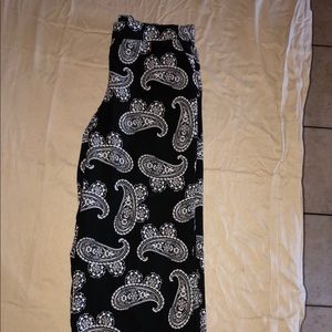 Black and White Paisley Wide Leg pant